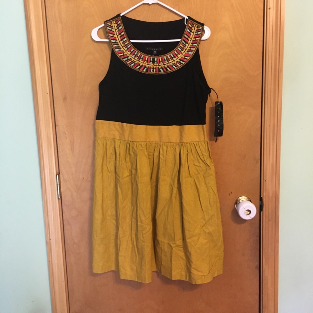 Tiana B Dress Womens 16 Black Yellow NWT Embroidered Collar 78399 Sleeveless